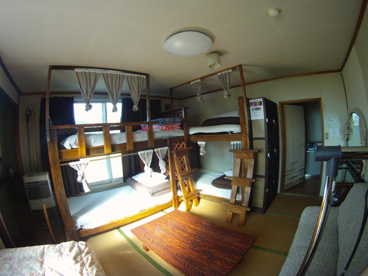 Guest house P-dash Garden Backpackers Higashikawa